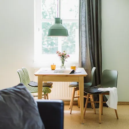 Apartment Haus Am Schilf - 6 *