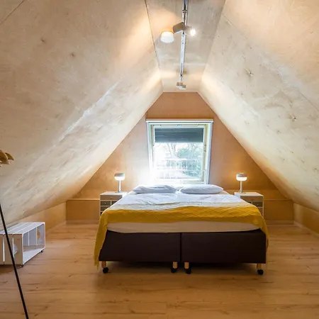 Apartment Haus Am Schilf - 6 *